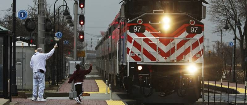 Metra to offer new $100 monthly pass